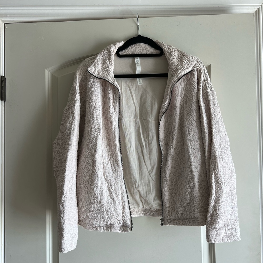 Lululemon Rippled Full Zip Jacket - Picture 3 of 12